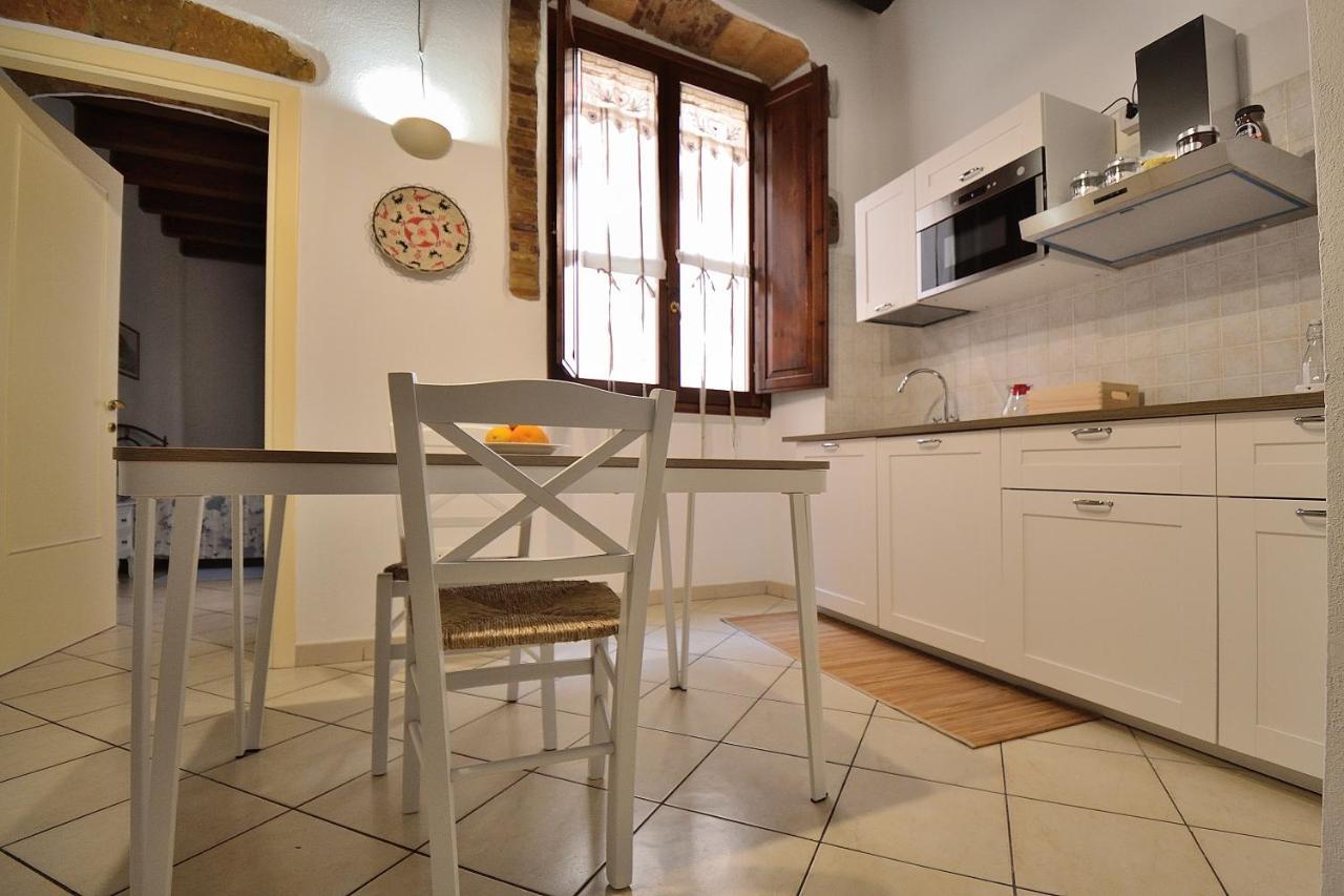 Entu E Mari - Grecu Apartment Cagliari Bagian luar foto